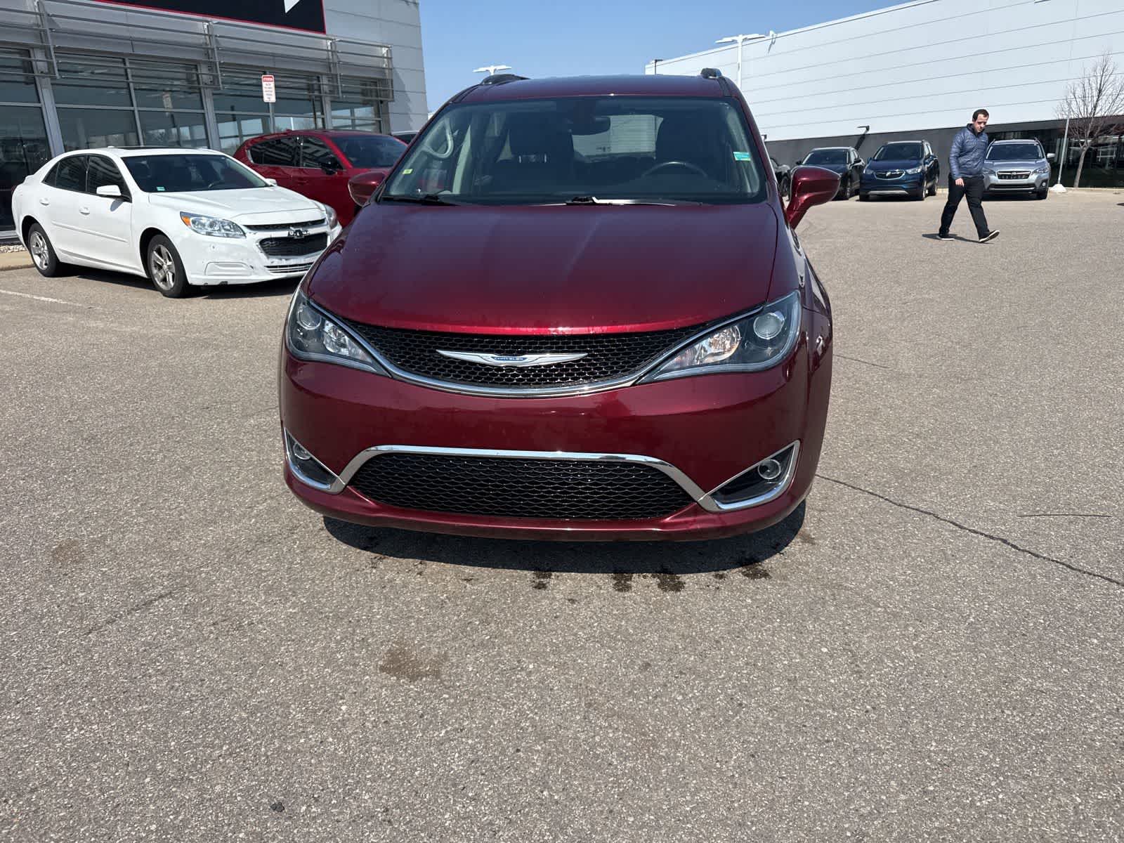 Thumbnail: 2017 Chrysler Pacifica - 2