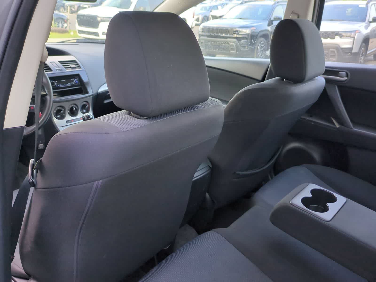 2011 Mazda MAZDA3 i Touring - Photo 17