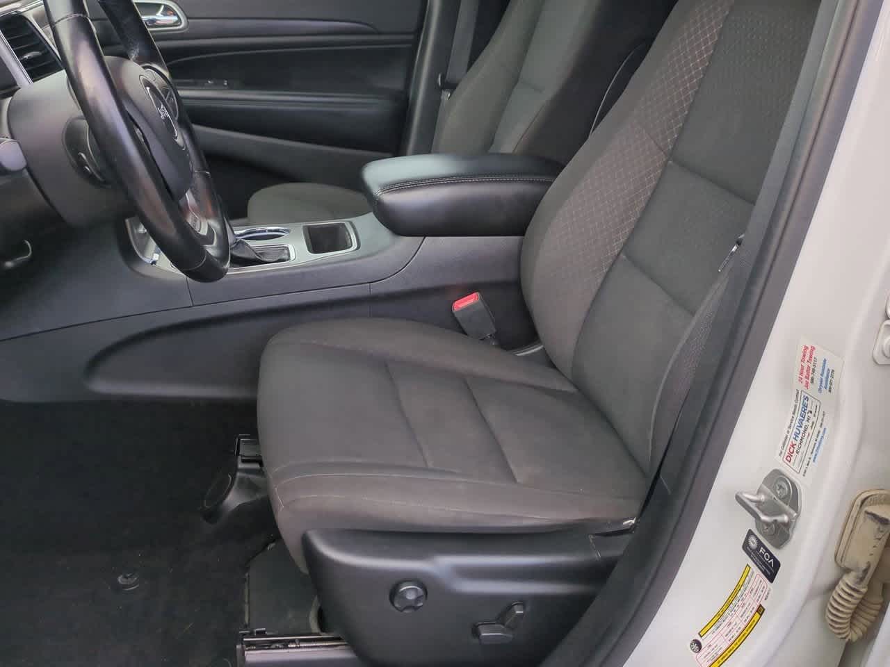 Thumbnail: 2021 Jeep Grand Cherokee - 15