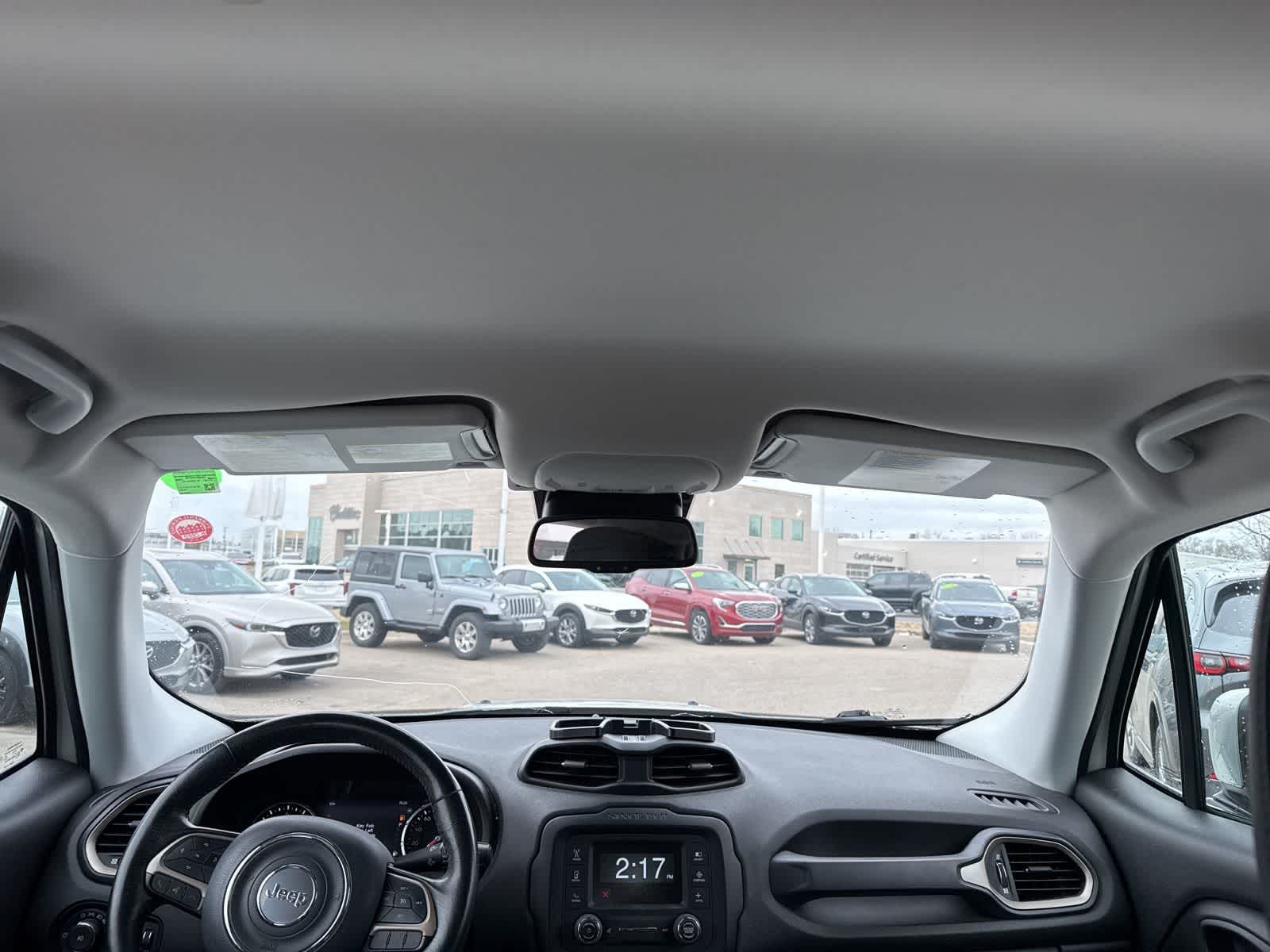 Thumbnail: 2016 Jeep Renegade - 19