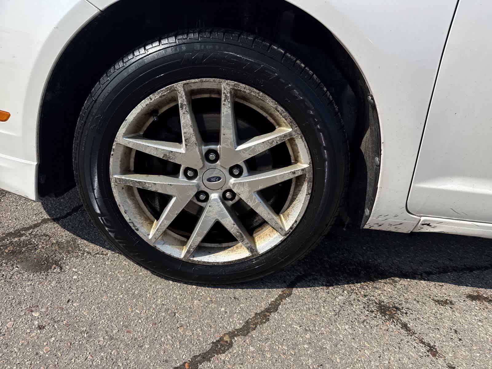 Thumbnail: 2011 Ford Fusion - 9