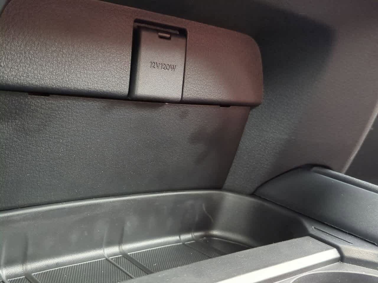 Thumbnail: 2026 Mazda CX-50 - 31