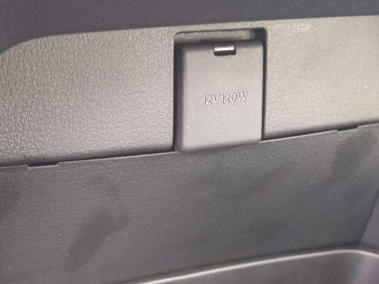 Thumbnail: 2026 Mazda CX-50 - 31