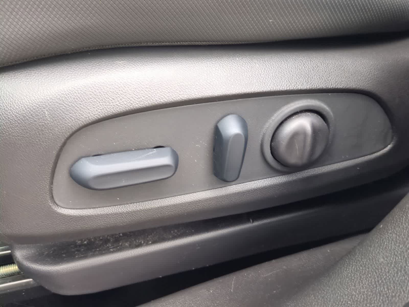 Thumbnail: 2023 Chevrolet TrailBlazer - 16