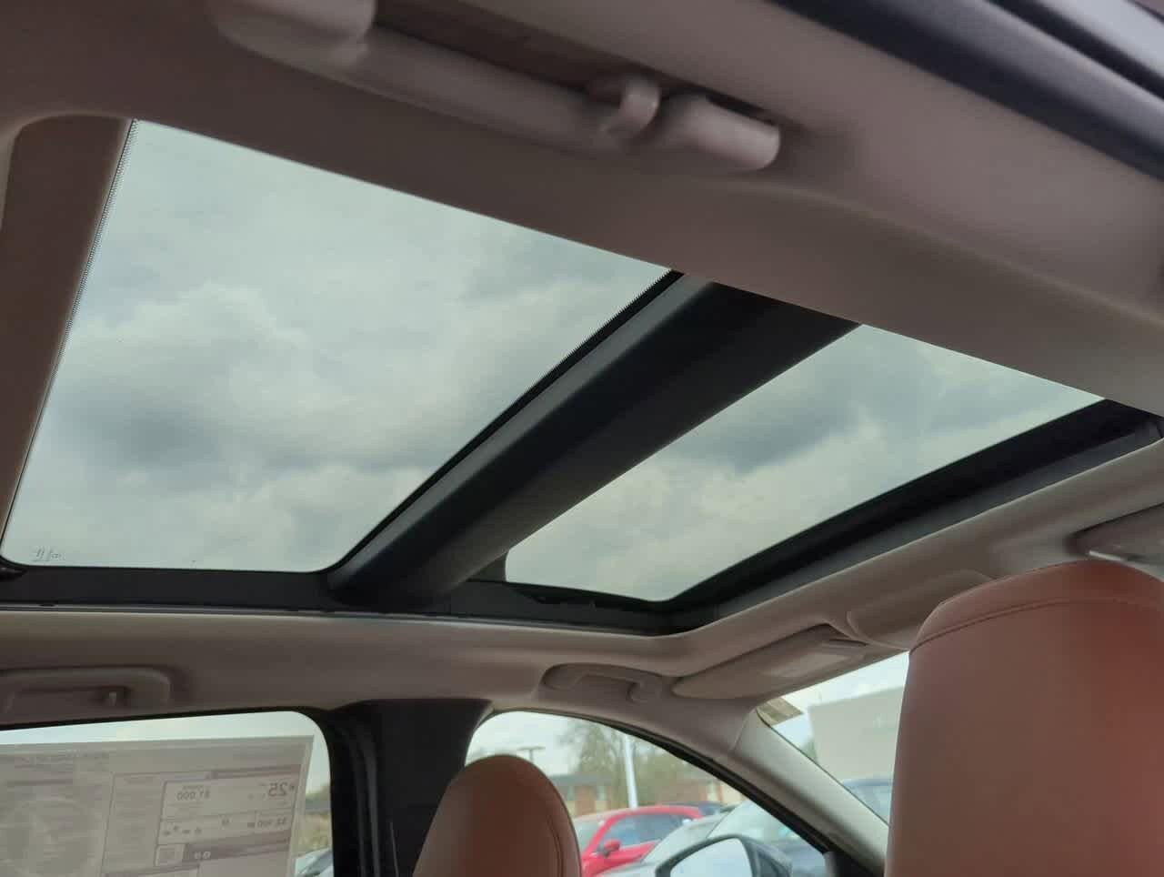 Thumbnail: 2025 Mazda CX-50 - 20