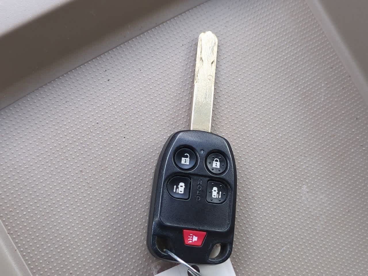 Thumbnail: 2011 Honda Odyssey - 35