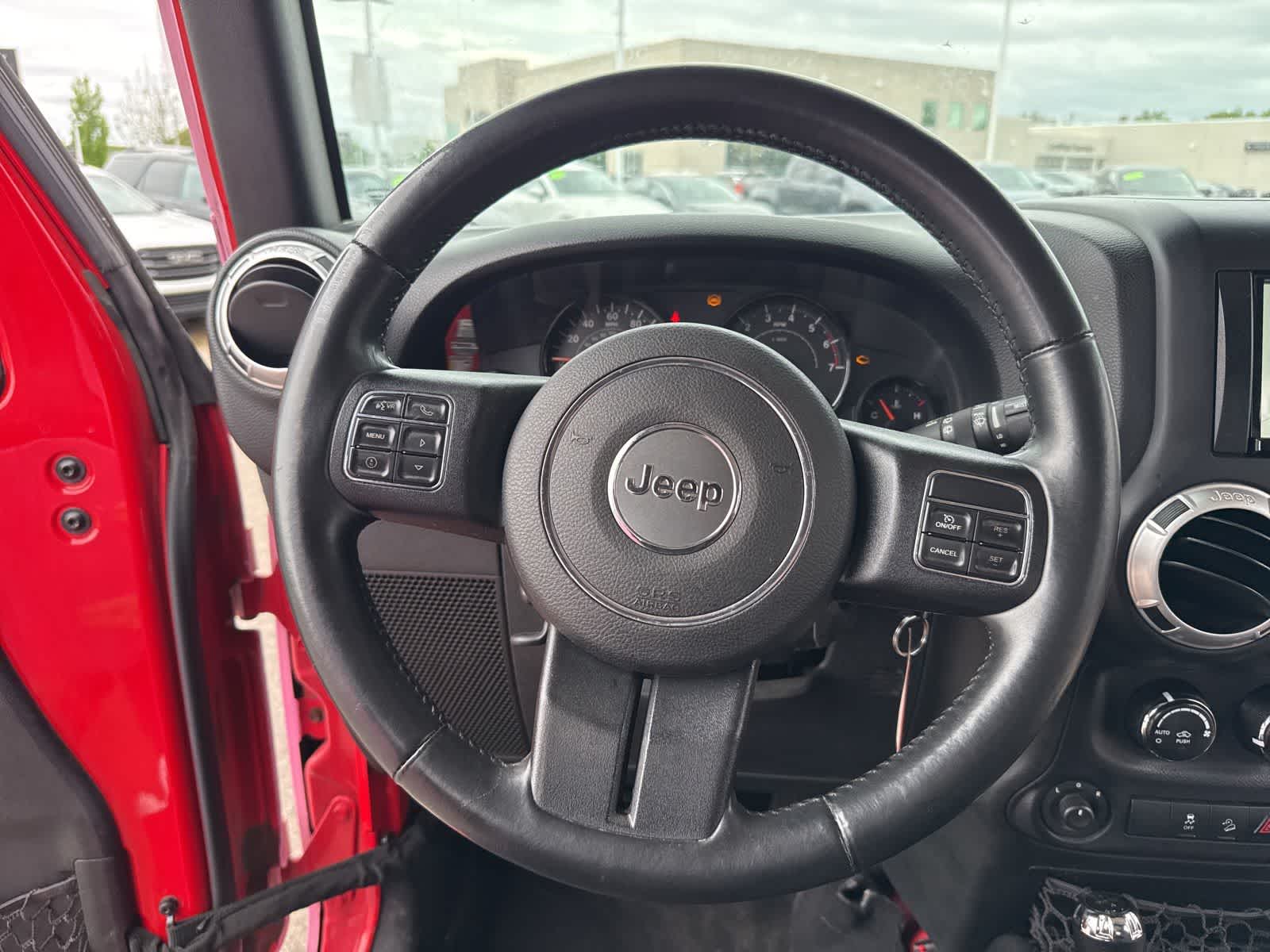 Thumbnail: 2015 Jeep Wrangler - 17