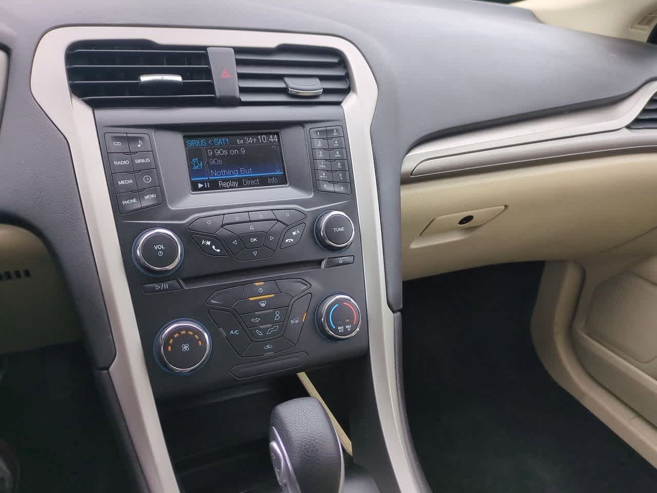 Thumbnail: 2014 Ford Fusion - 28