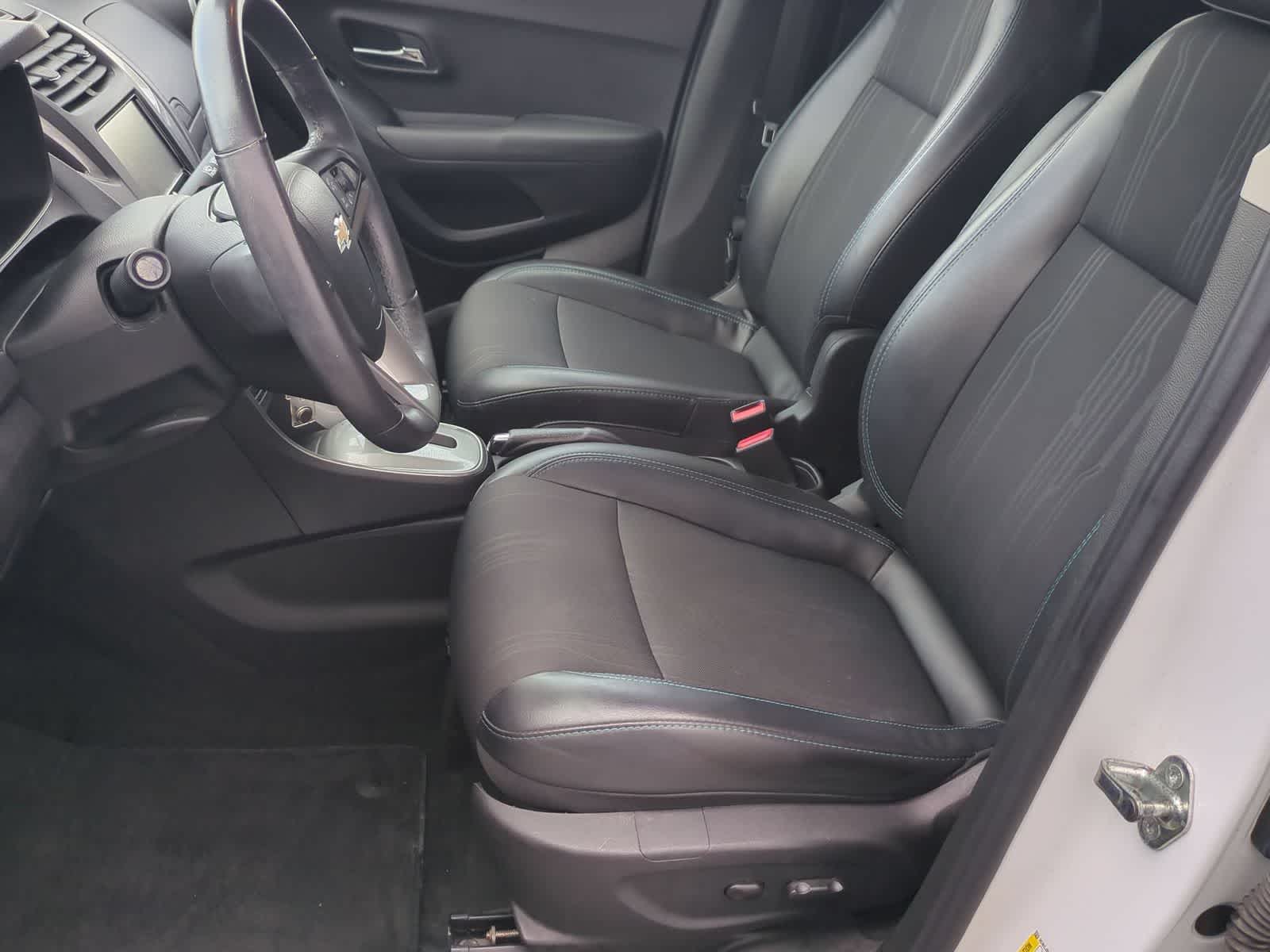Thumbnail: 2016 Chevrolet Trax - 15