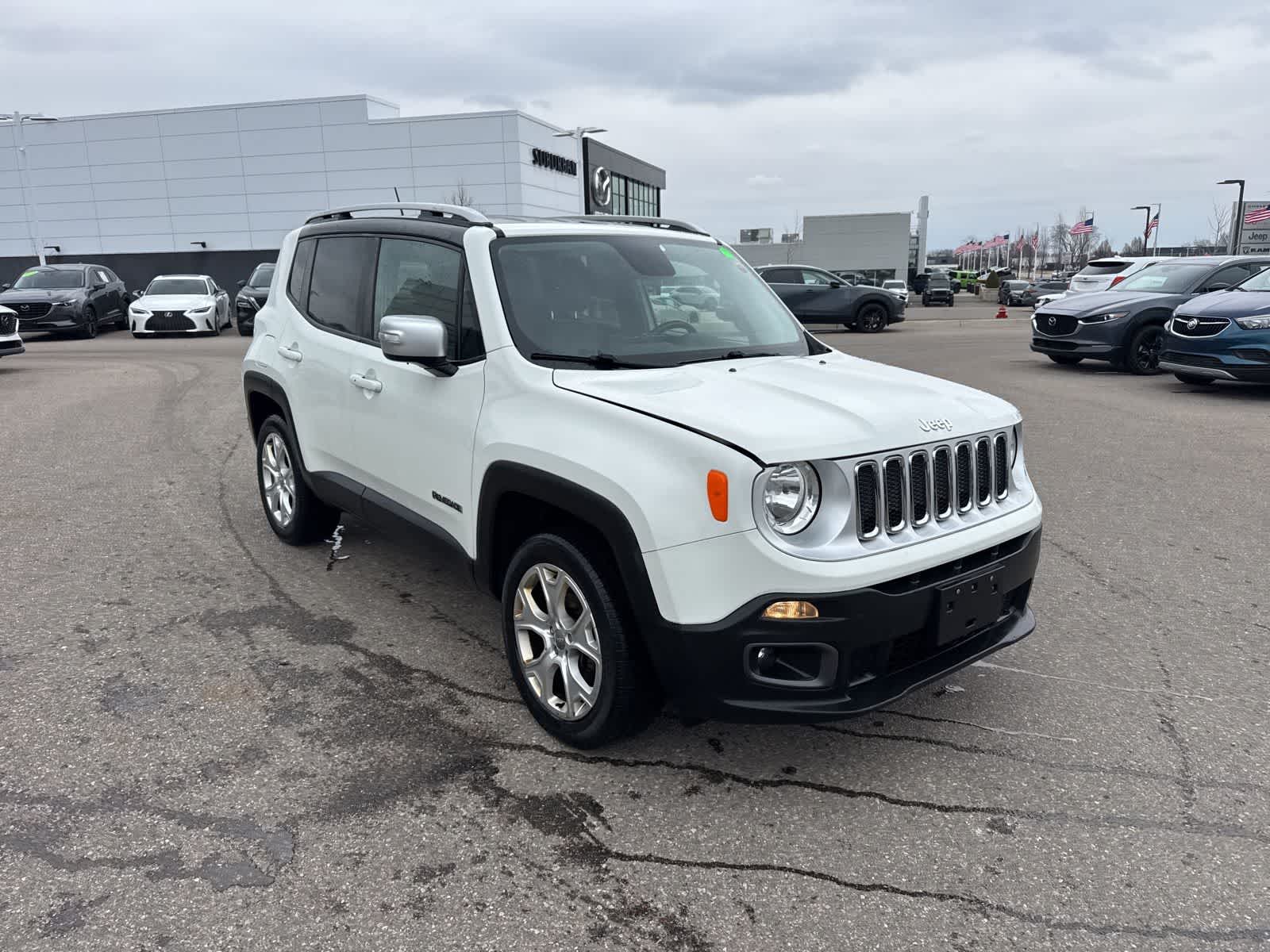 Thumbnail: 2016 Jeep Renegade - 3