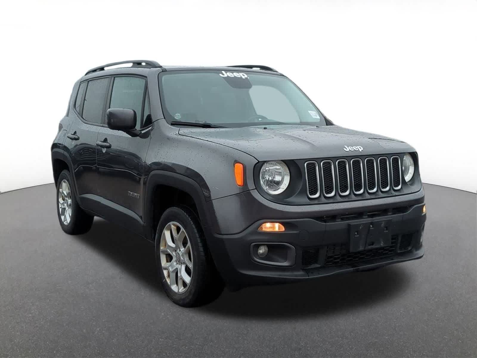 Thumbnail: 2017 Jeep Renegade - 8