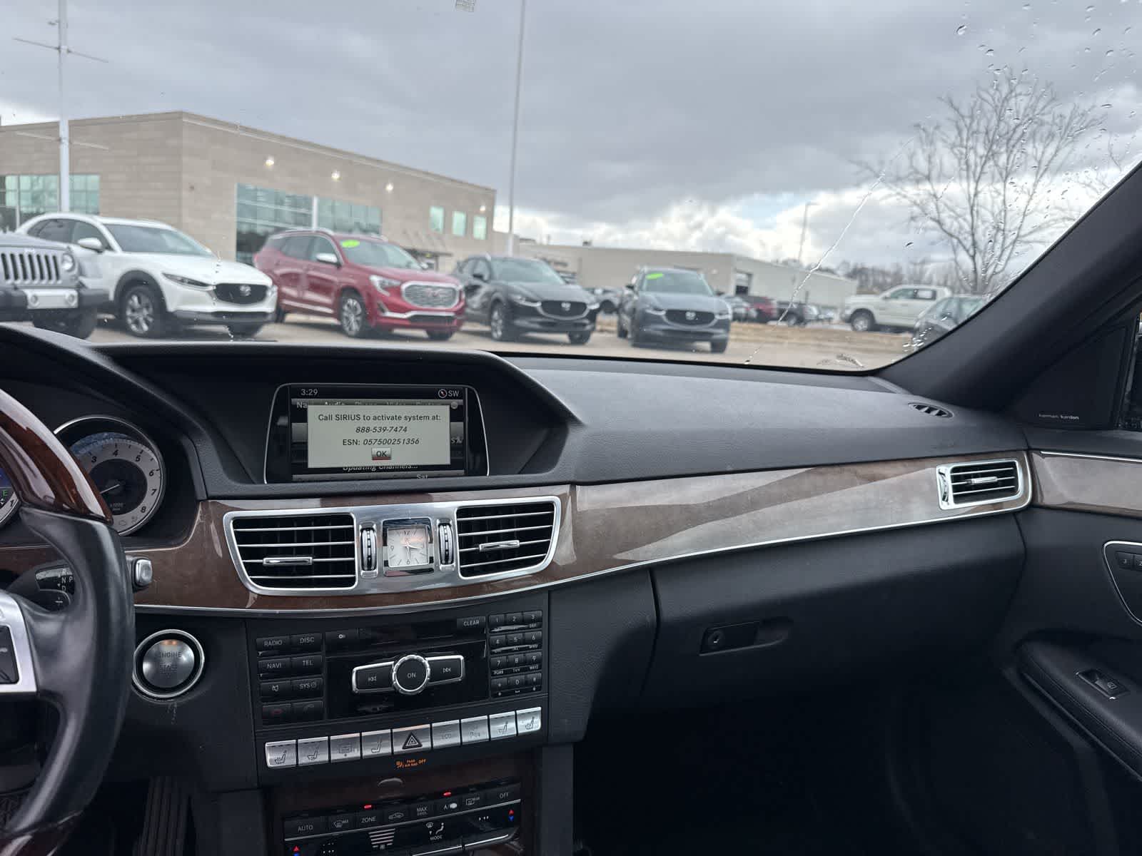 Thumbnail: 2014 Mercedes-Benz E-Class - 21