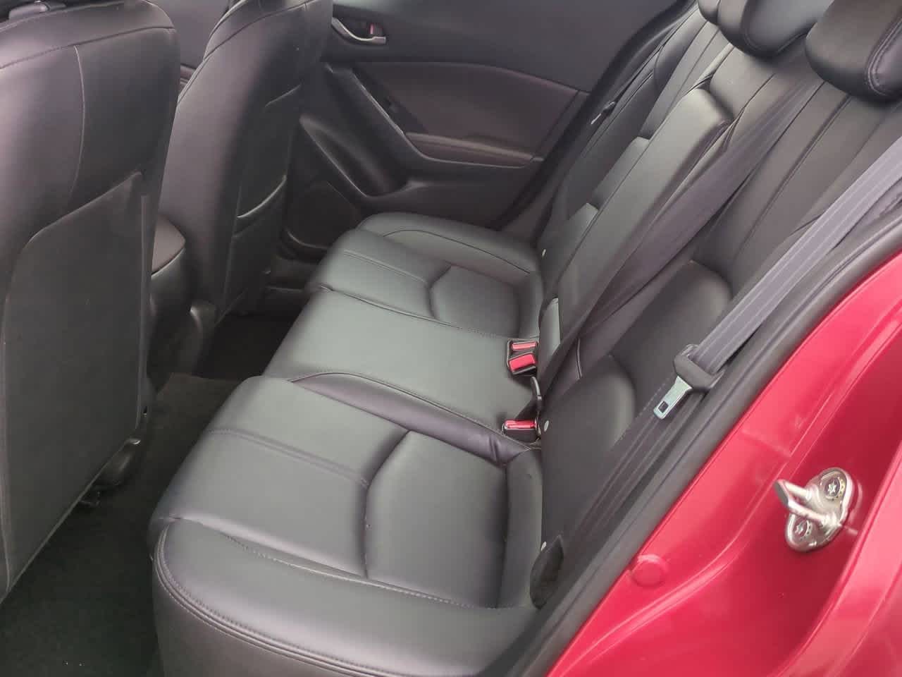 Thumbnail: 2018 Mazda Mazda3 - 19