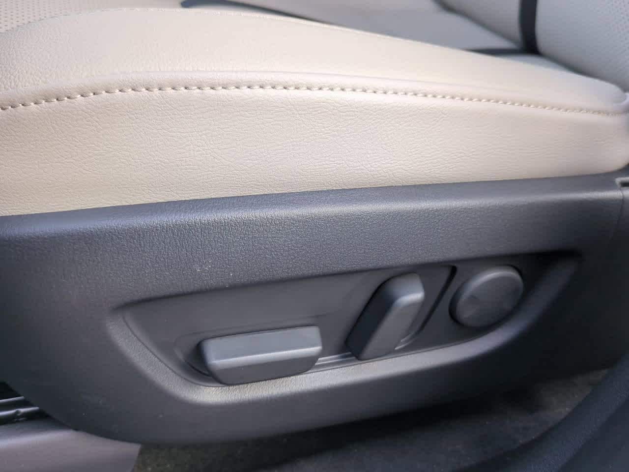 Thumbnail: 2026 Mazda CX-90 - 16