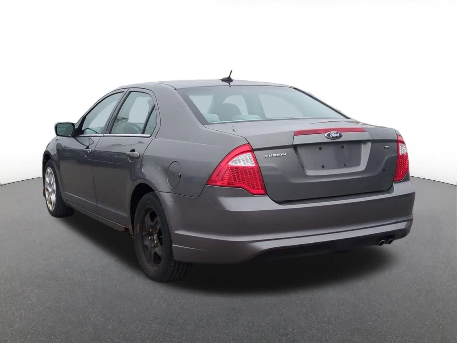 Thumbnail: 2010 Ford Fusion - 4