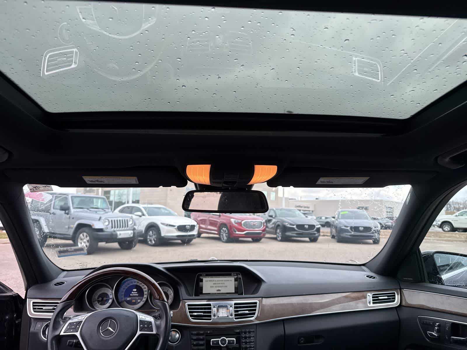 Thumbnail: 2014 Mercedes-Benz E-Class - 19