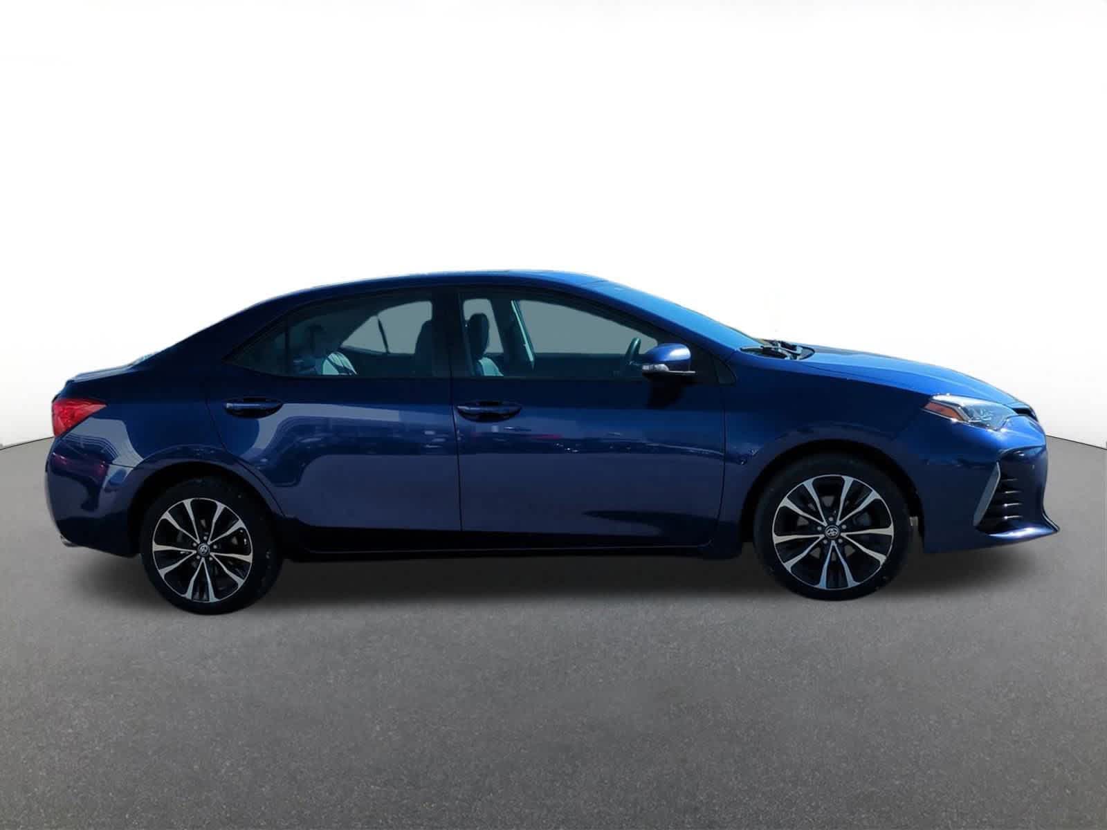 Thumbnail: 2017 Toyota Corolla - 7