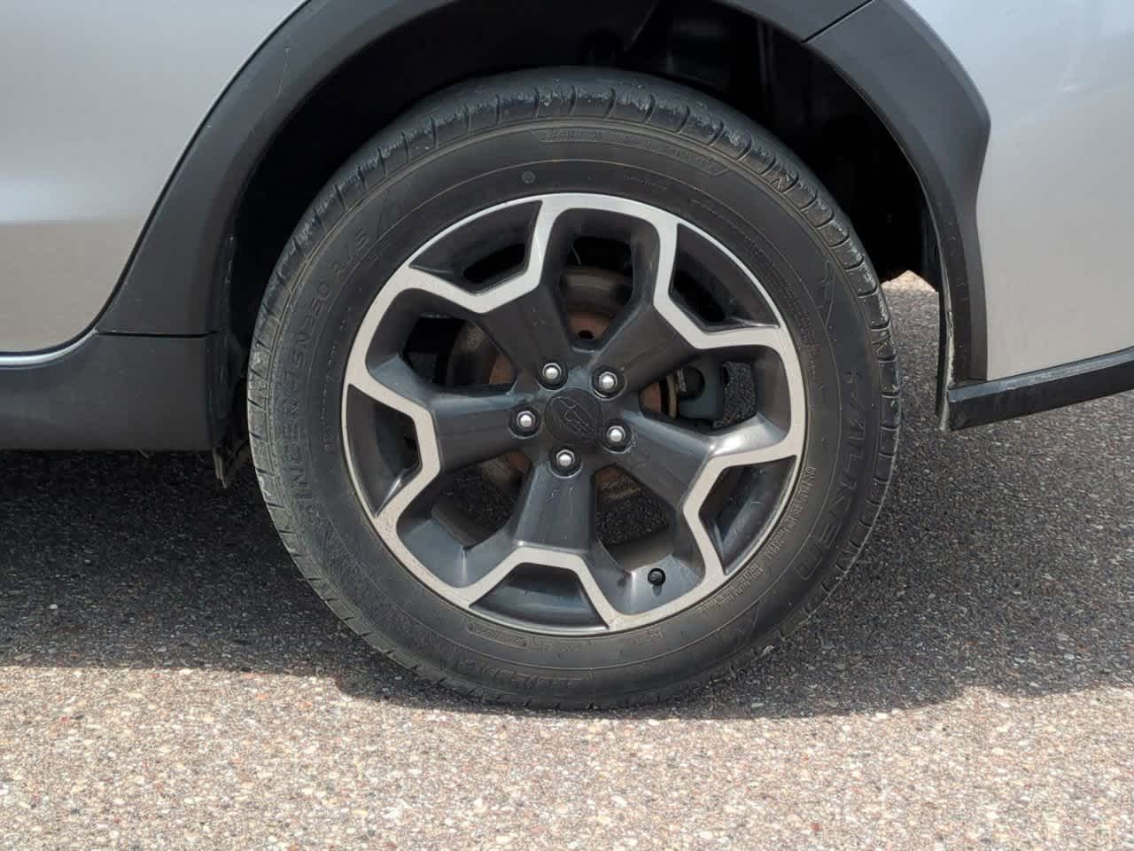 2013 Subaru XV Crosstrek Premium 13