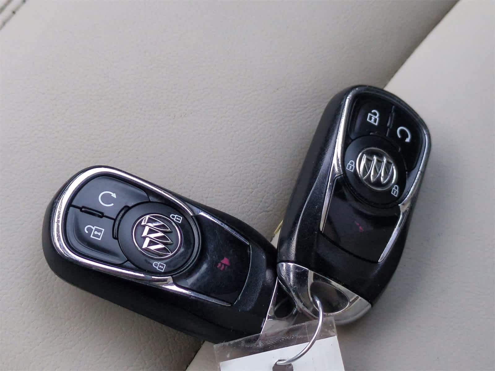 Thumbnail: 2017 Buick Encore - 32