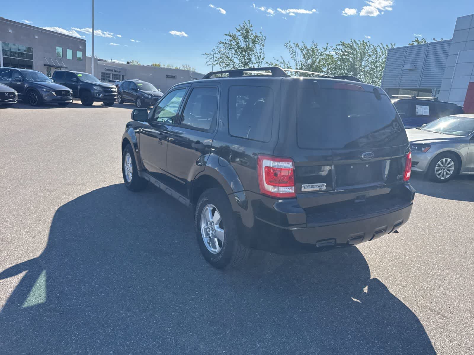 Thumbnail: 2011 Ford Escape - 6