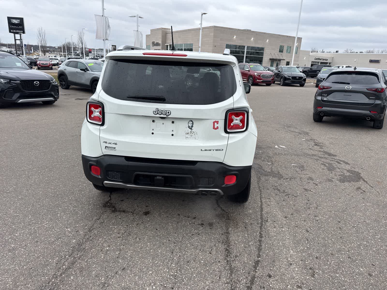 Thumbnail: 2016 Jeep Renegade - 6