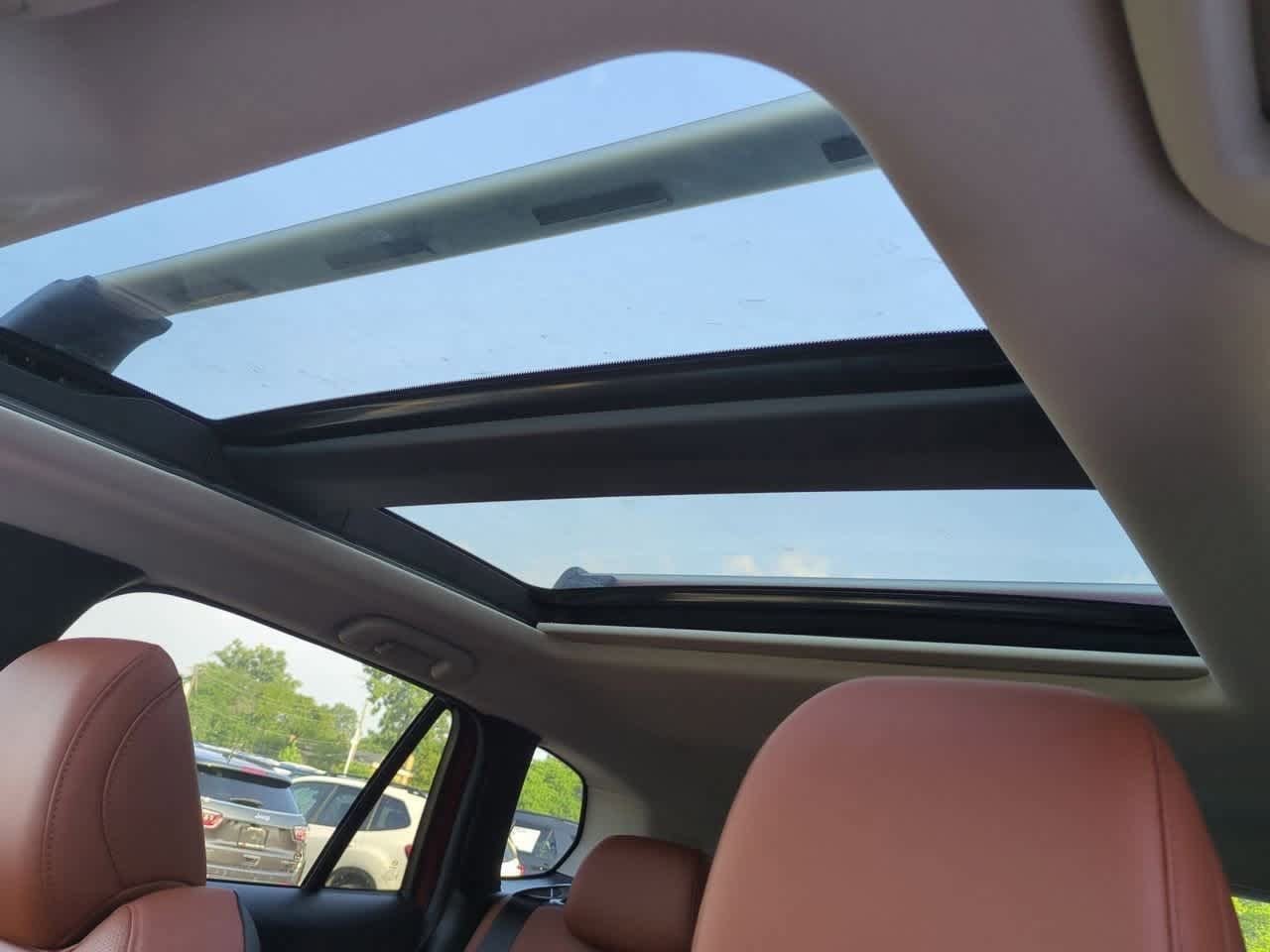 Thumbnail: 2025 Mazda CX-50 - 17