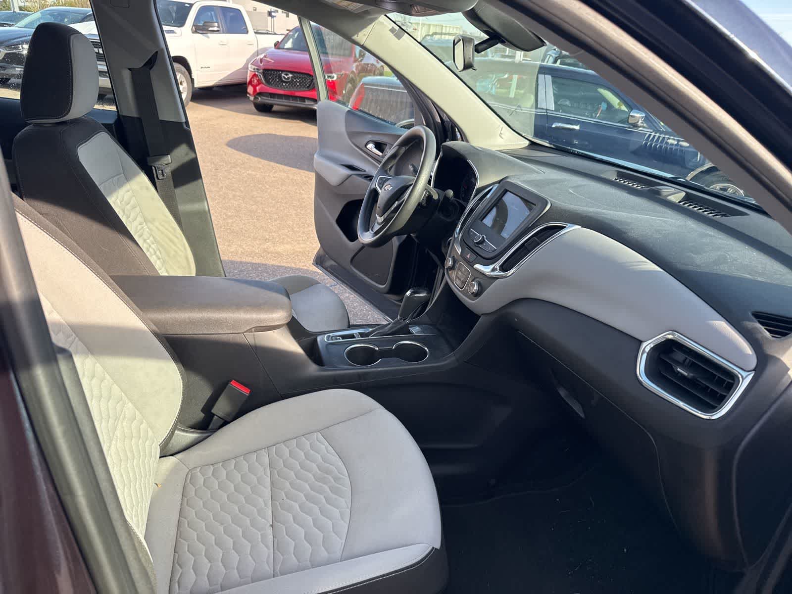 Thumbnail: 2019 Chevrolet Equinox - 25
