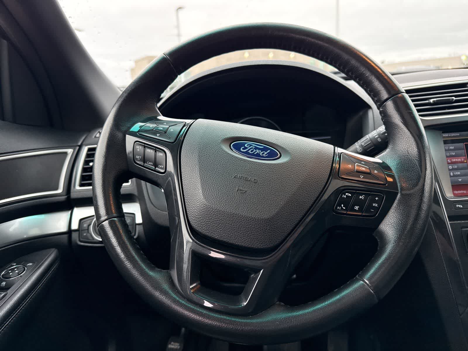 Thumbnail: 2016 Ford Explorer - 21