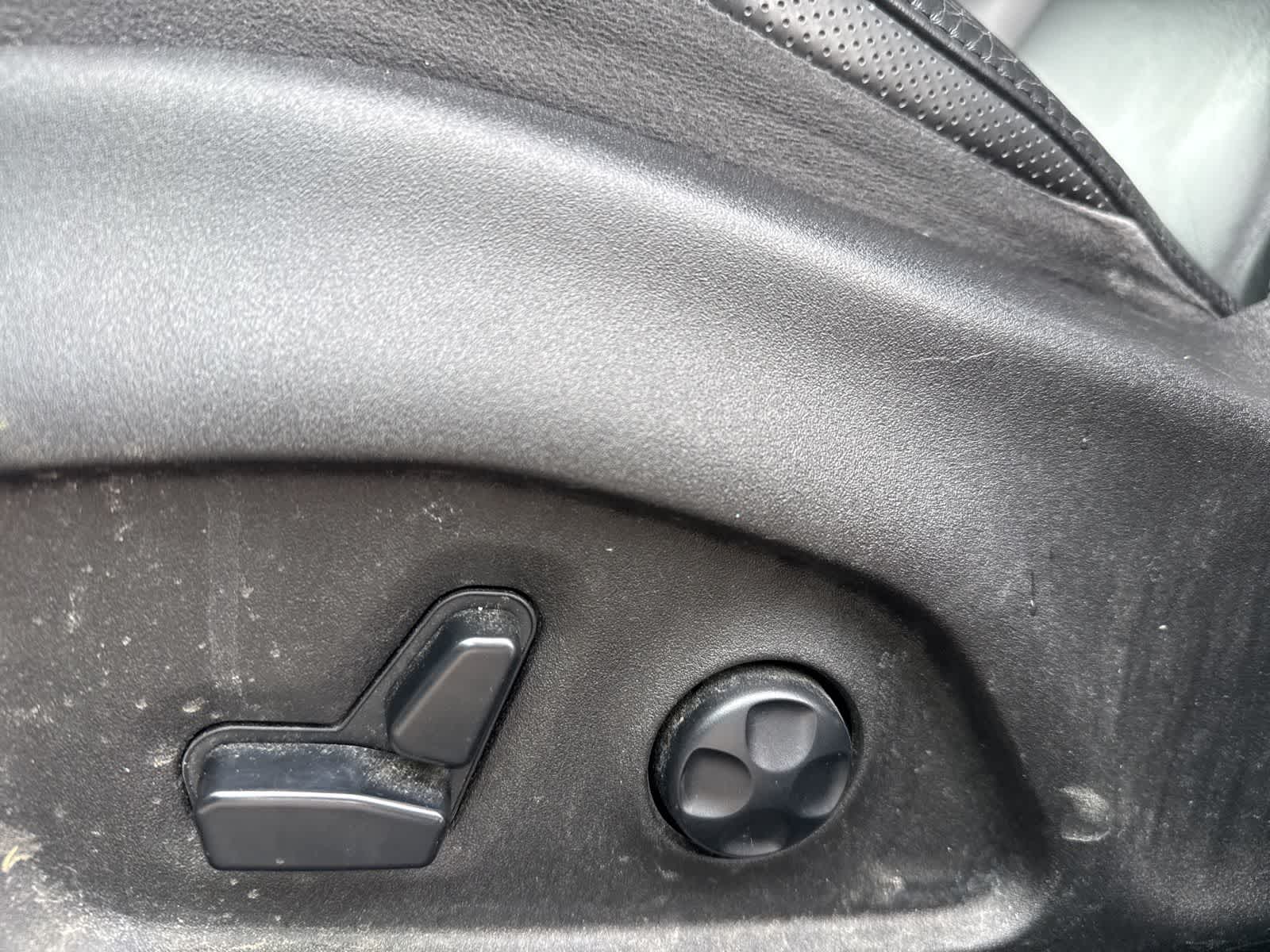 Thumbnail: 2016 Jeep Renegade - 16