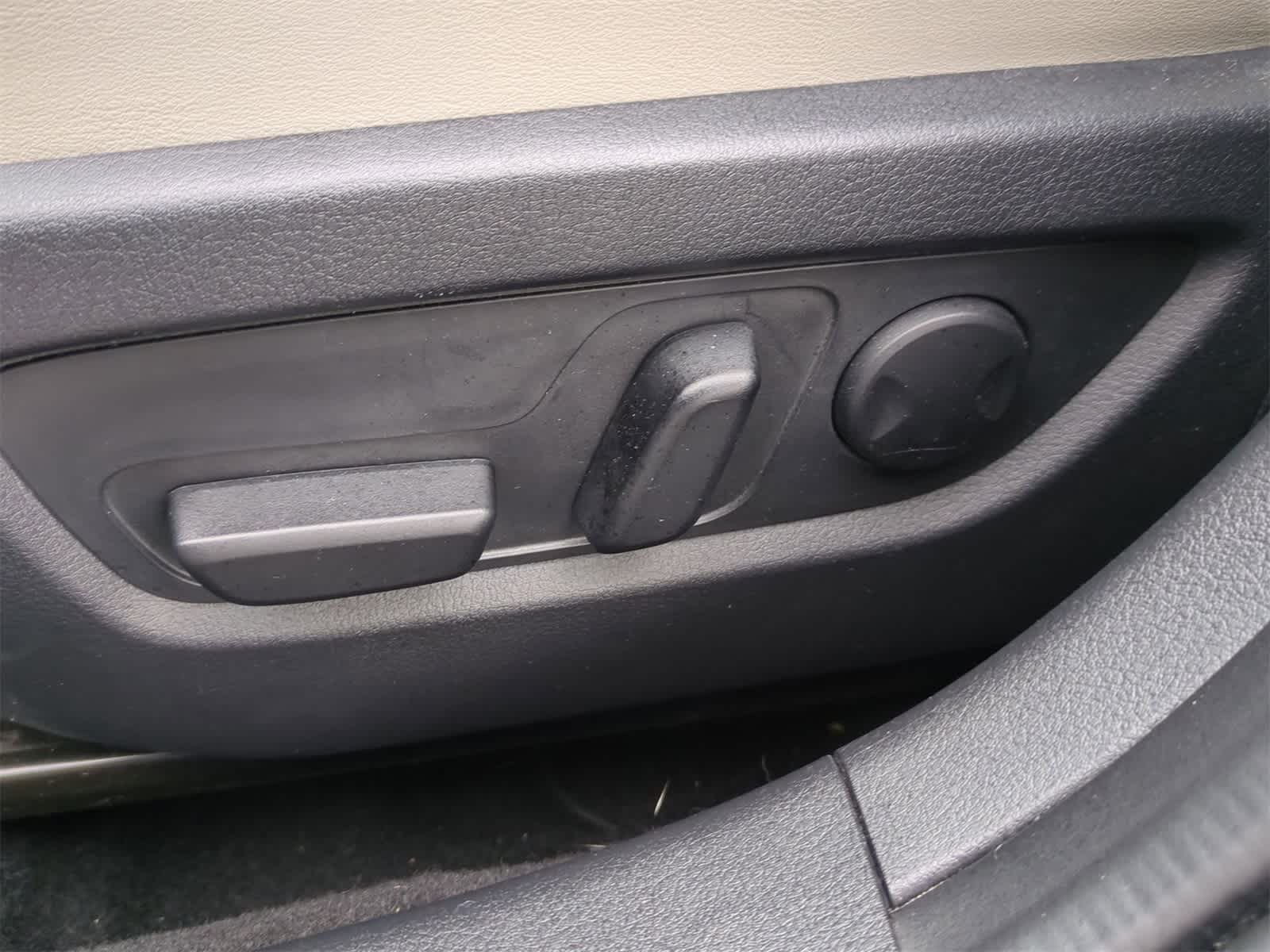 Thumbnail: 2023 Mazda CX-30 - 16