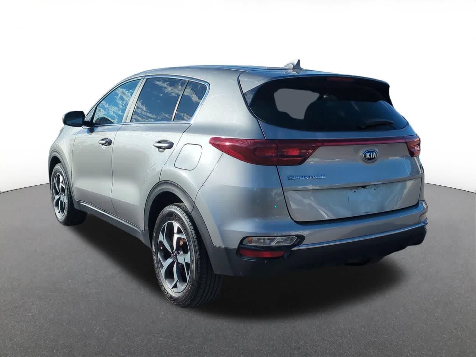Thumbnail: 2020 Kia Sportage - 3