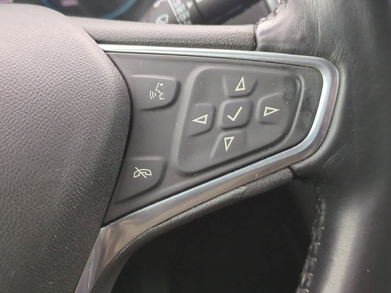 Thumbnail: 2018 Chevrolet Equinox - 23