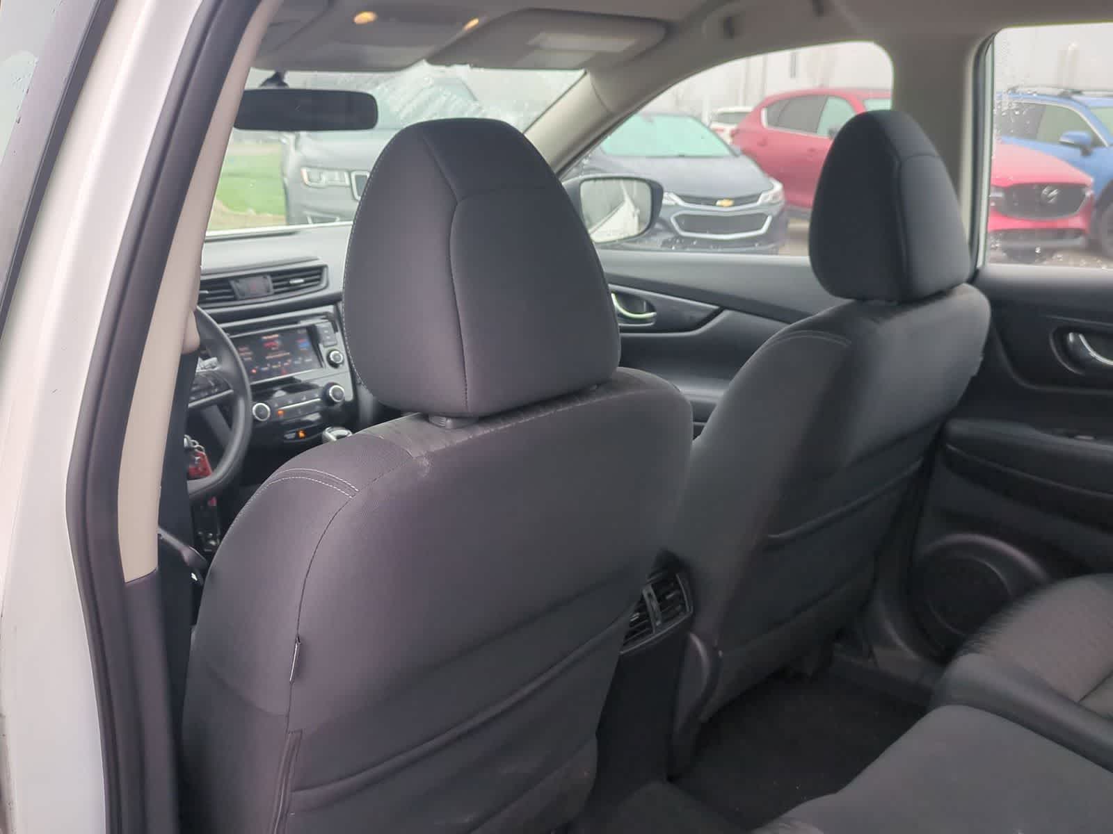 Thumbnail: 2018 Nissan Rogue - 17