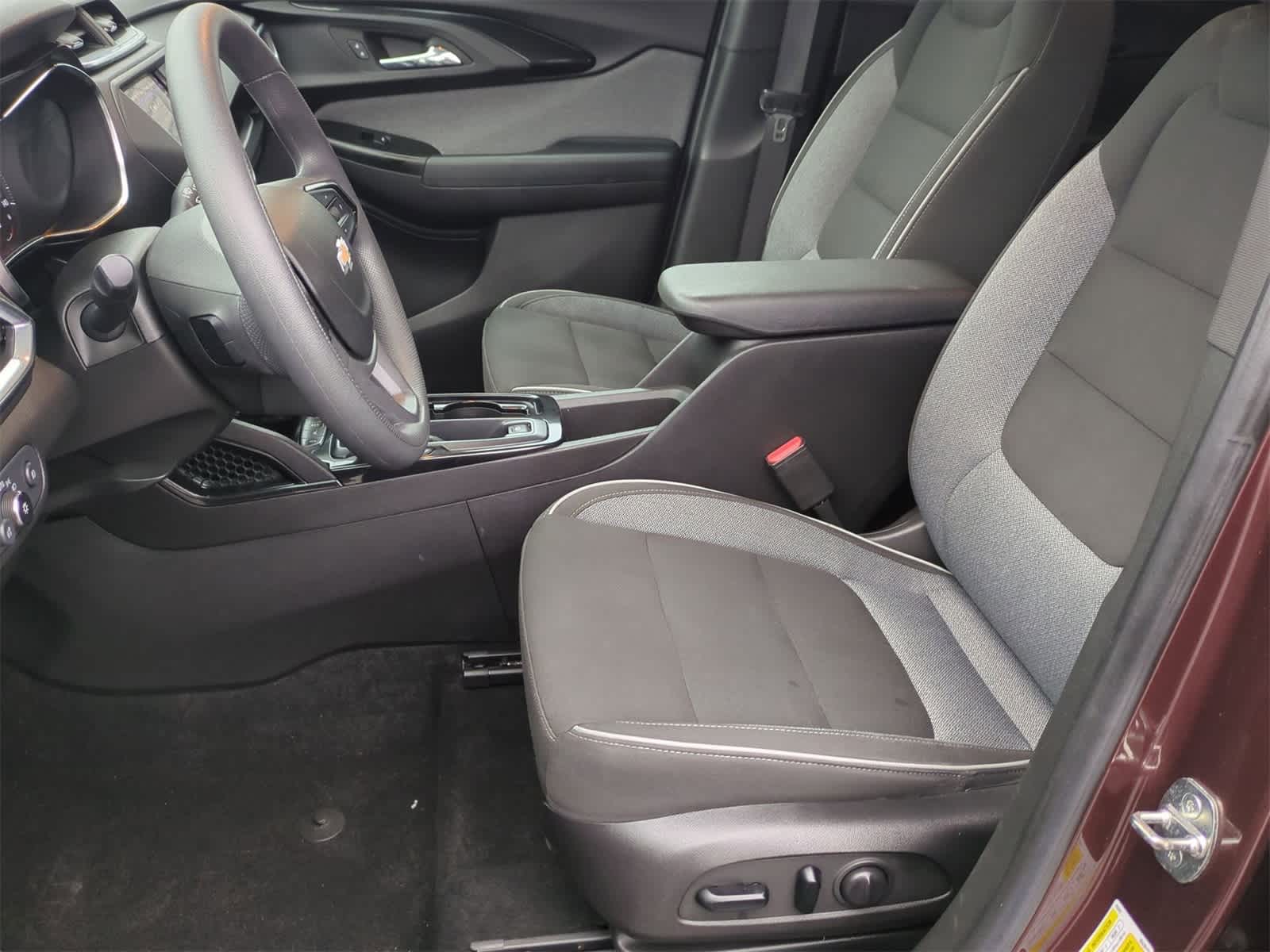 Thumbnail: 2022 Chevrolet TrailBlazer - 15