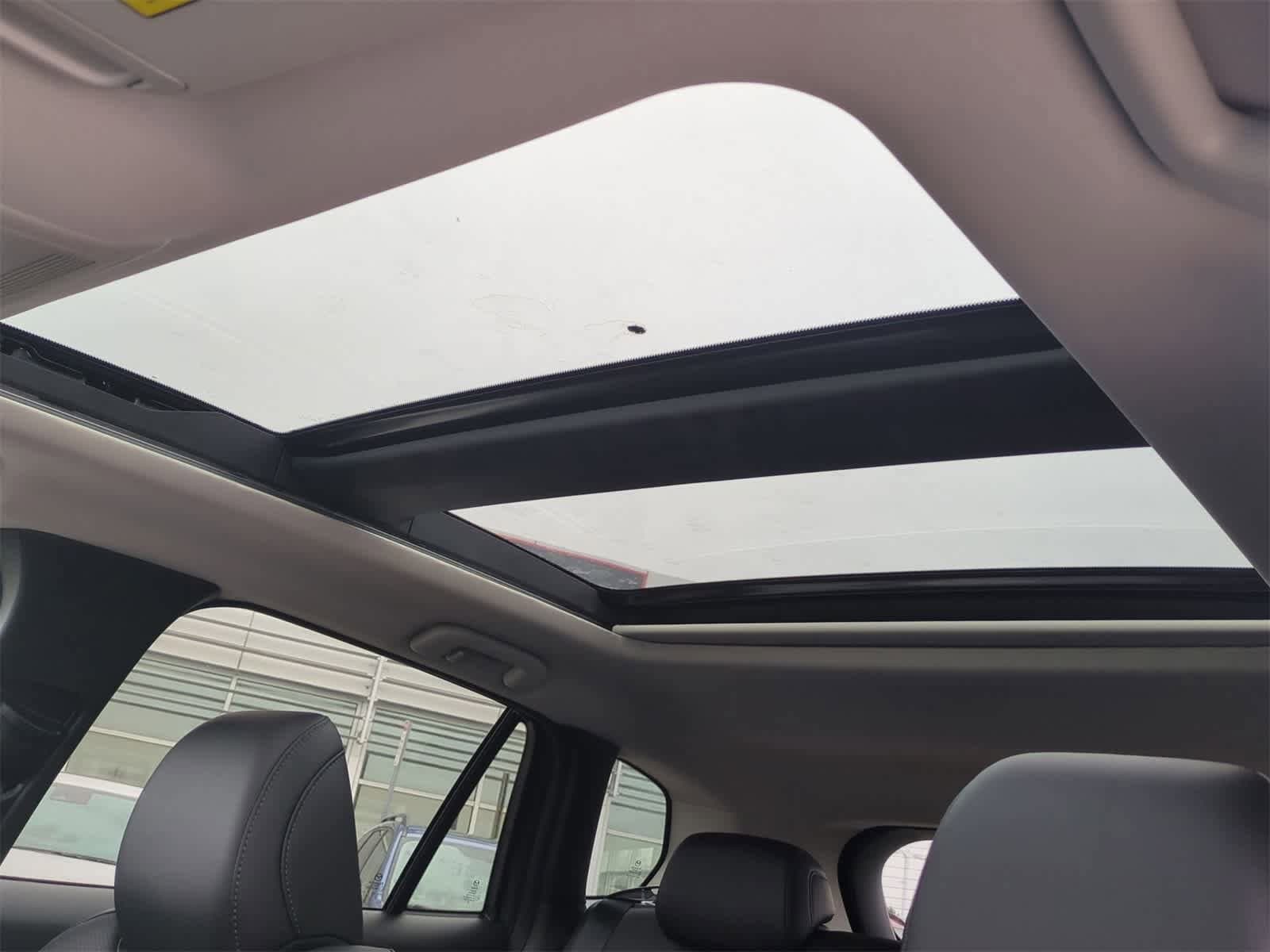 Thumbnail: 2026 Mazda CX-50 - 18