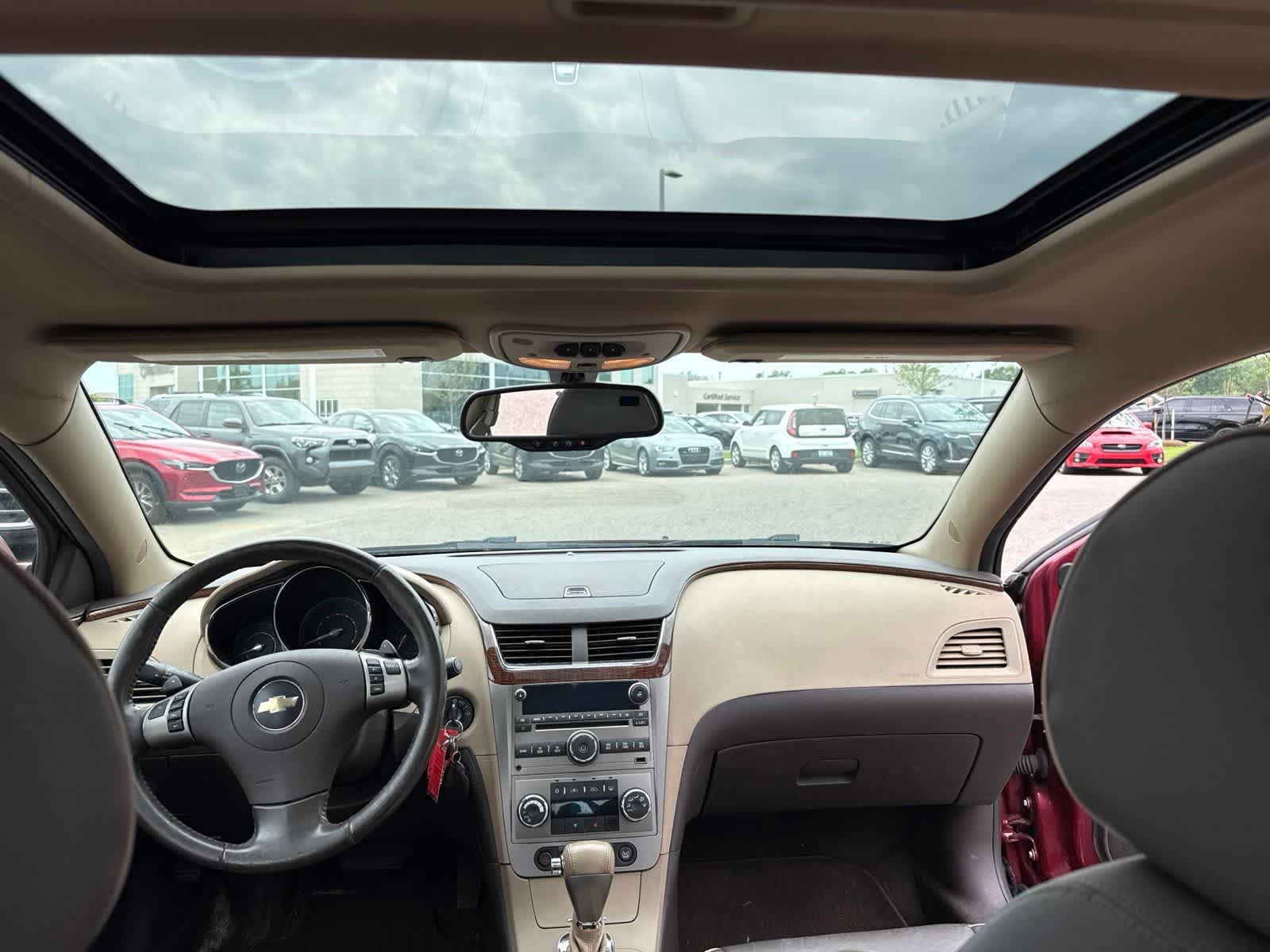 Thumbnail: 2010 Chevrolet Malibu - 19