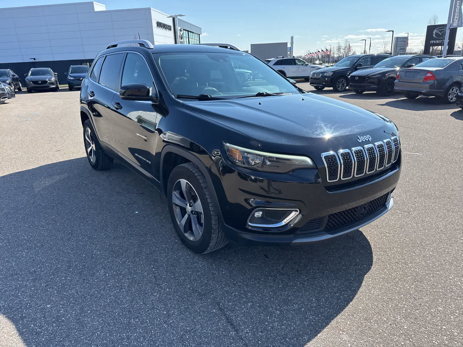 Thumbnail: 2019 Jeep Cherokee - 3