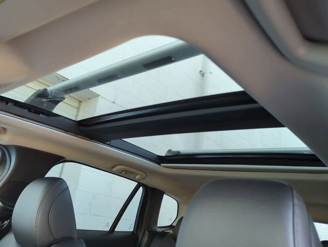 Thumbnail: 2025 Mazda CX-50 - 17