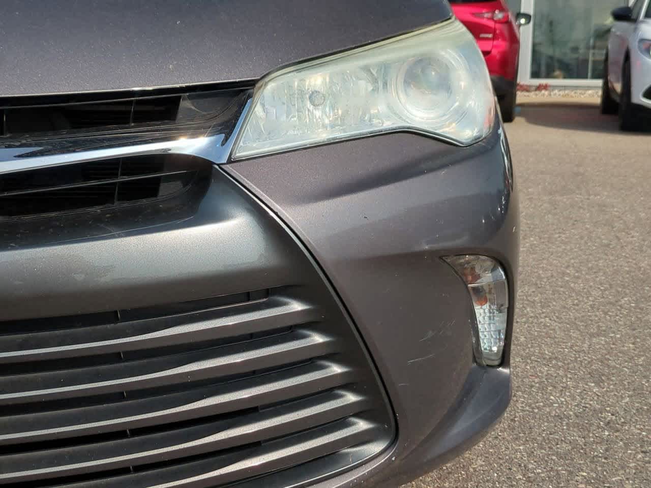 Thumbnail: 2016 Toyota Camry - 10