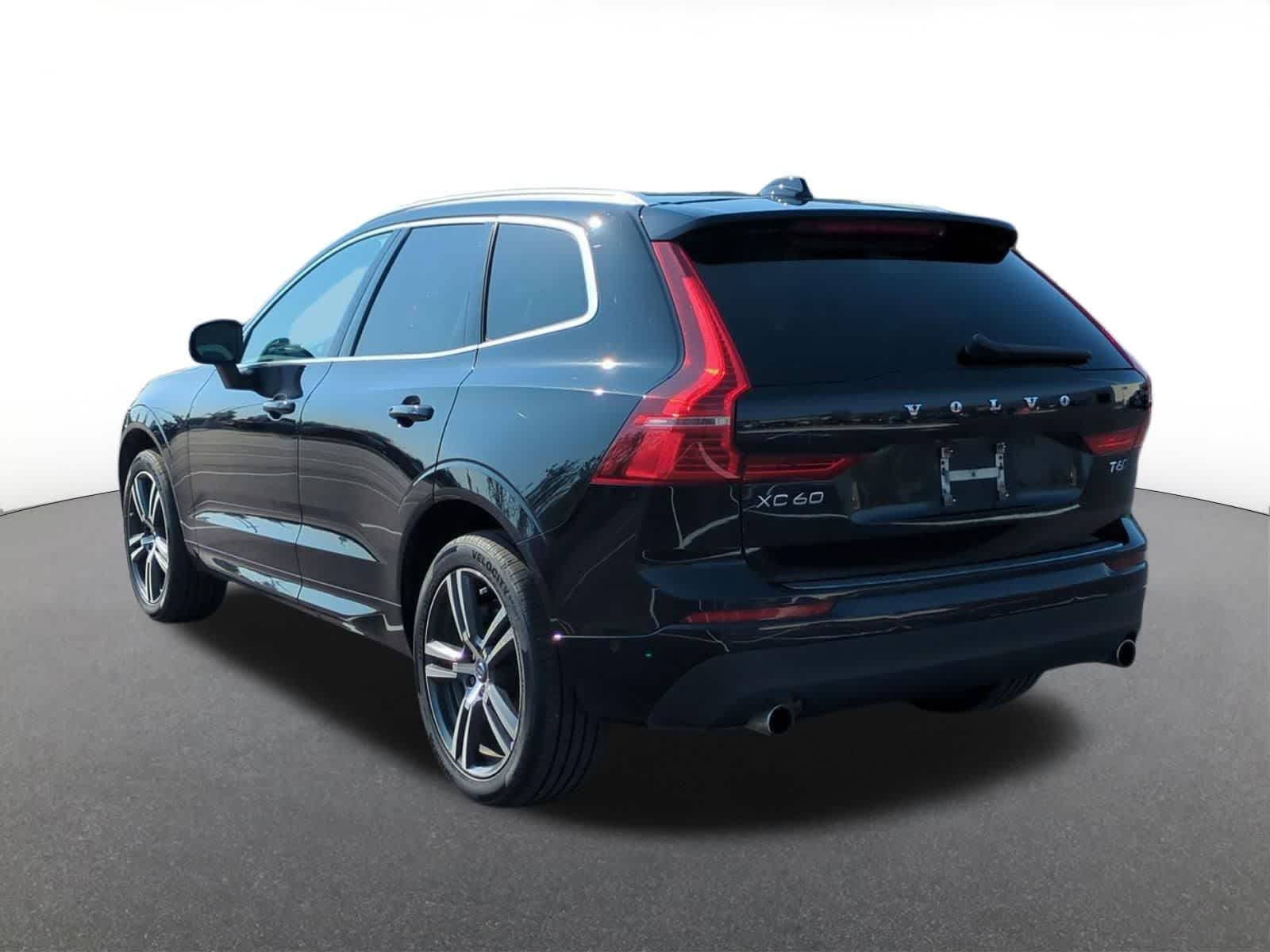 Thumbnail: 2019 Volvo XC60 - 3
