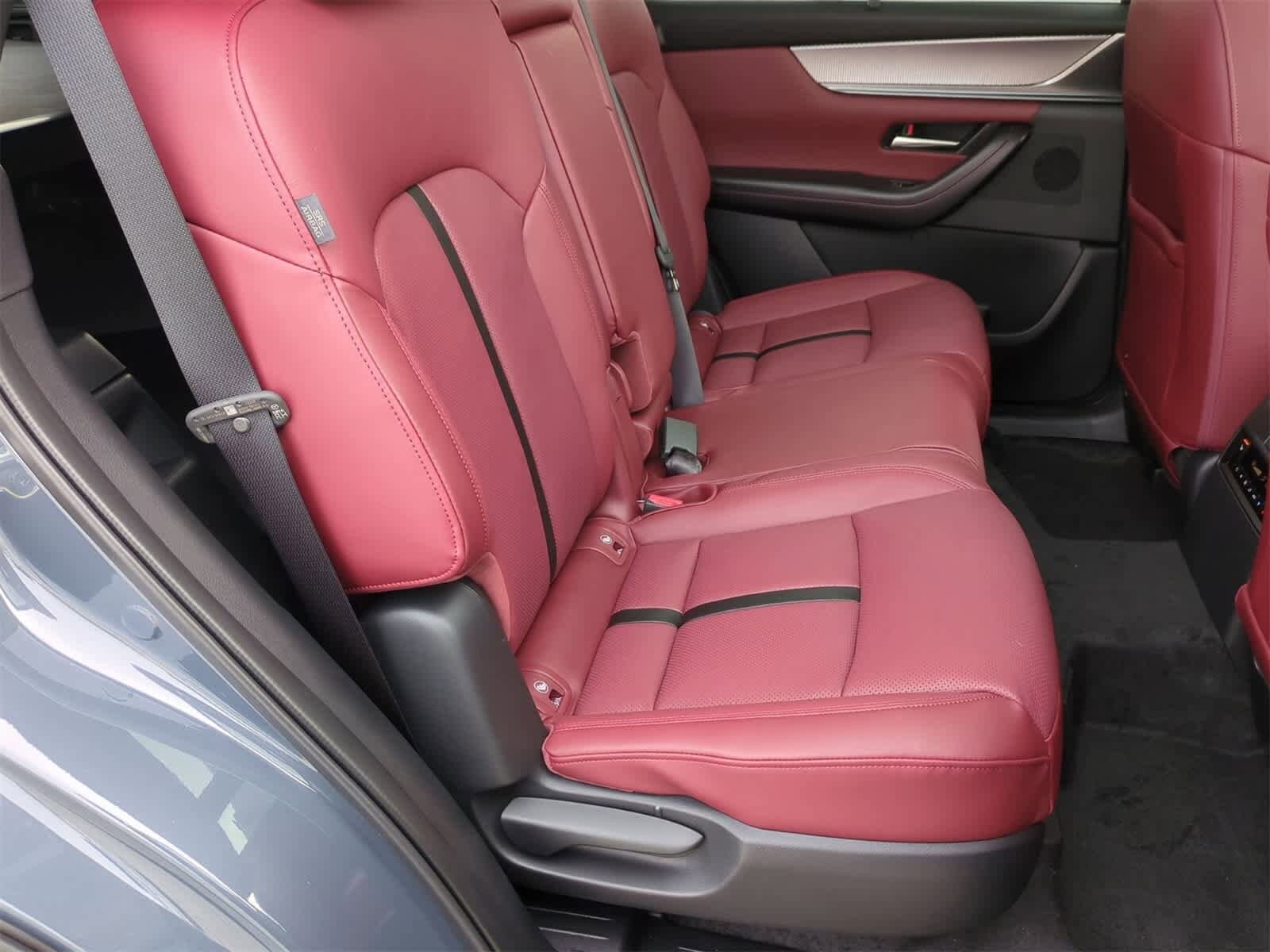 Thumbnail: 2026 Mazda CX-70 - 20