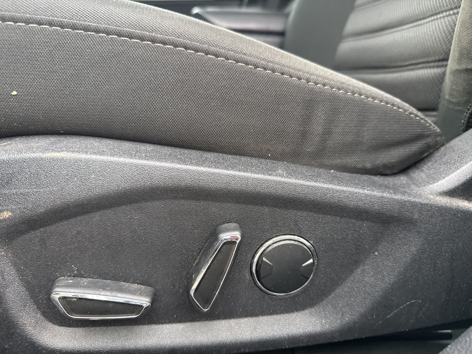 Thumbnail: 2017 Ford Fusion - 16