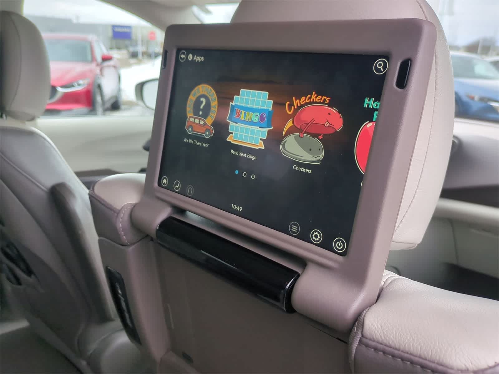 Thumbnail: 2018 Chrysler Pacifica - 37