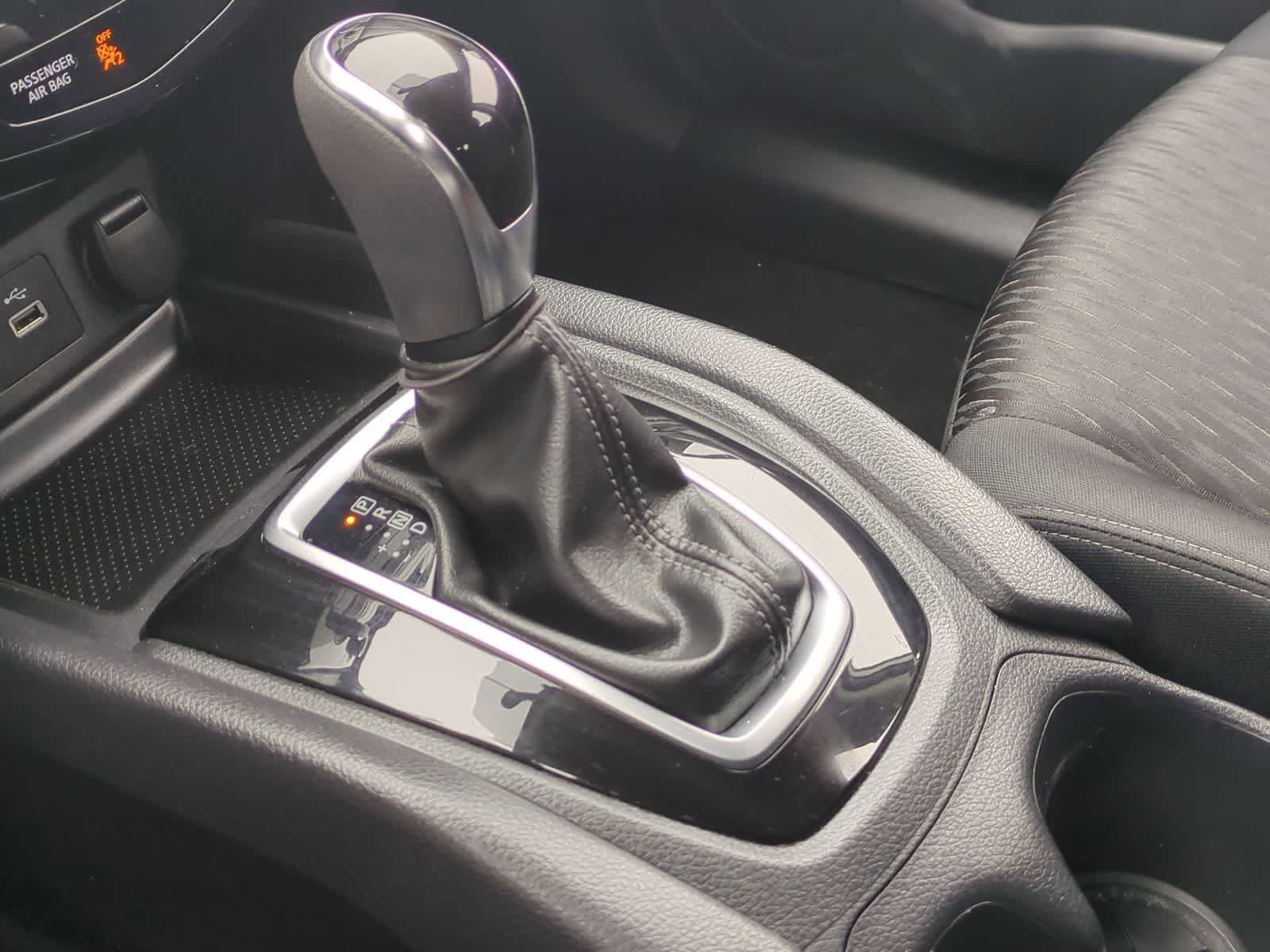 Thumbnail: 2018 Nissan Rogue - 29