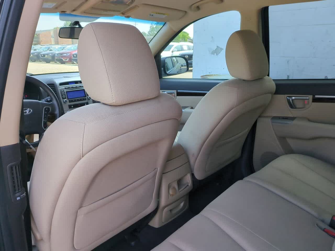 Thumbnail: 2012 Hyundai Santa Fe - 16