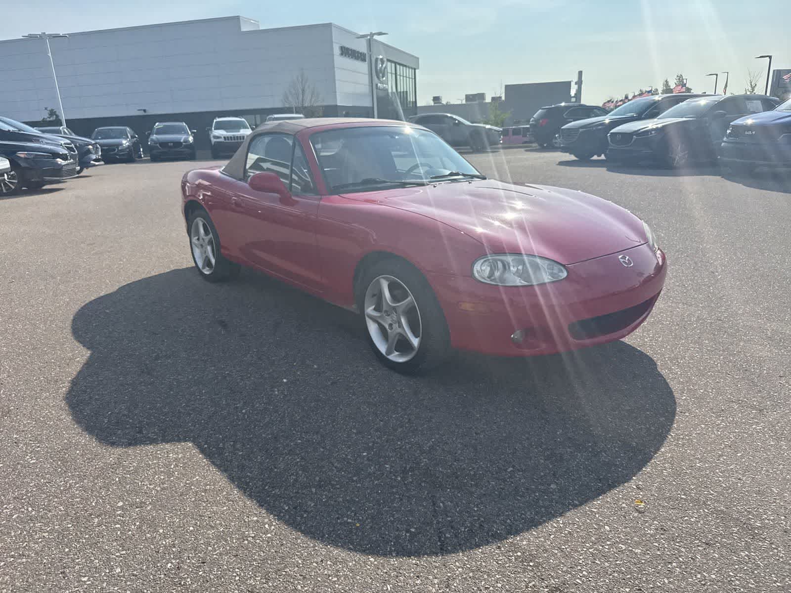 Thumbnail: 2001 Mazda MX-5 Miata - 2