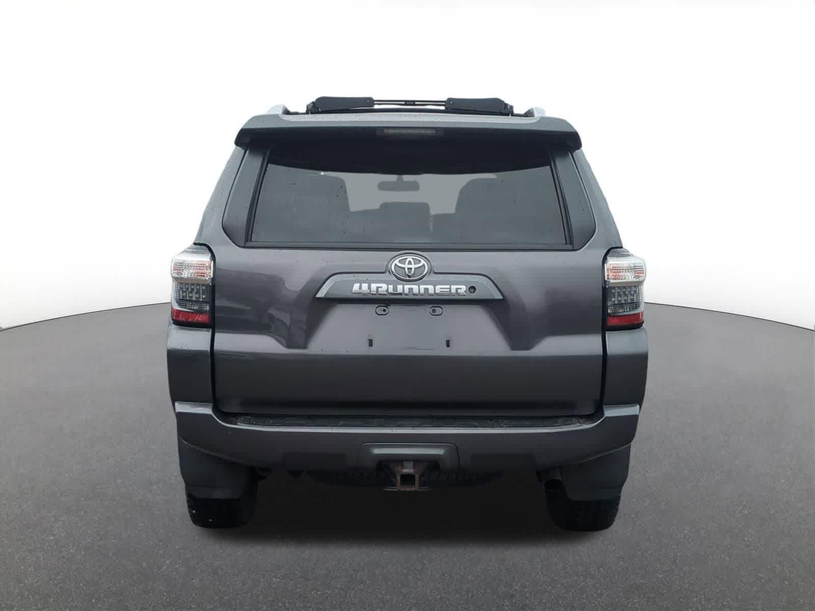 Thumbnail: 2014 Toyota 4Runner - 5