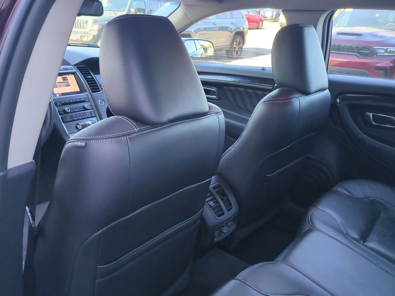 Thumbnail: 2011 Ford Taurus - 17
