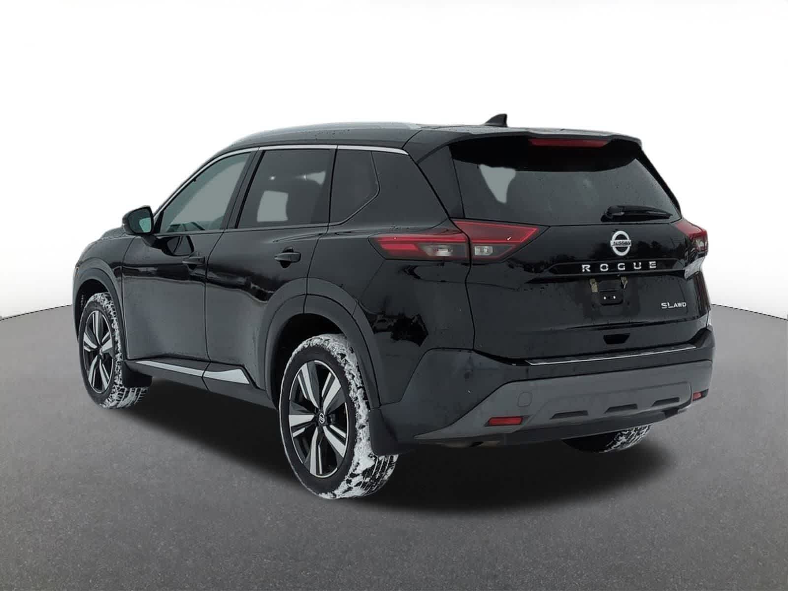 Thumbnail: 2021 Nissan Rogue - 4