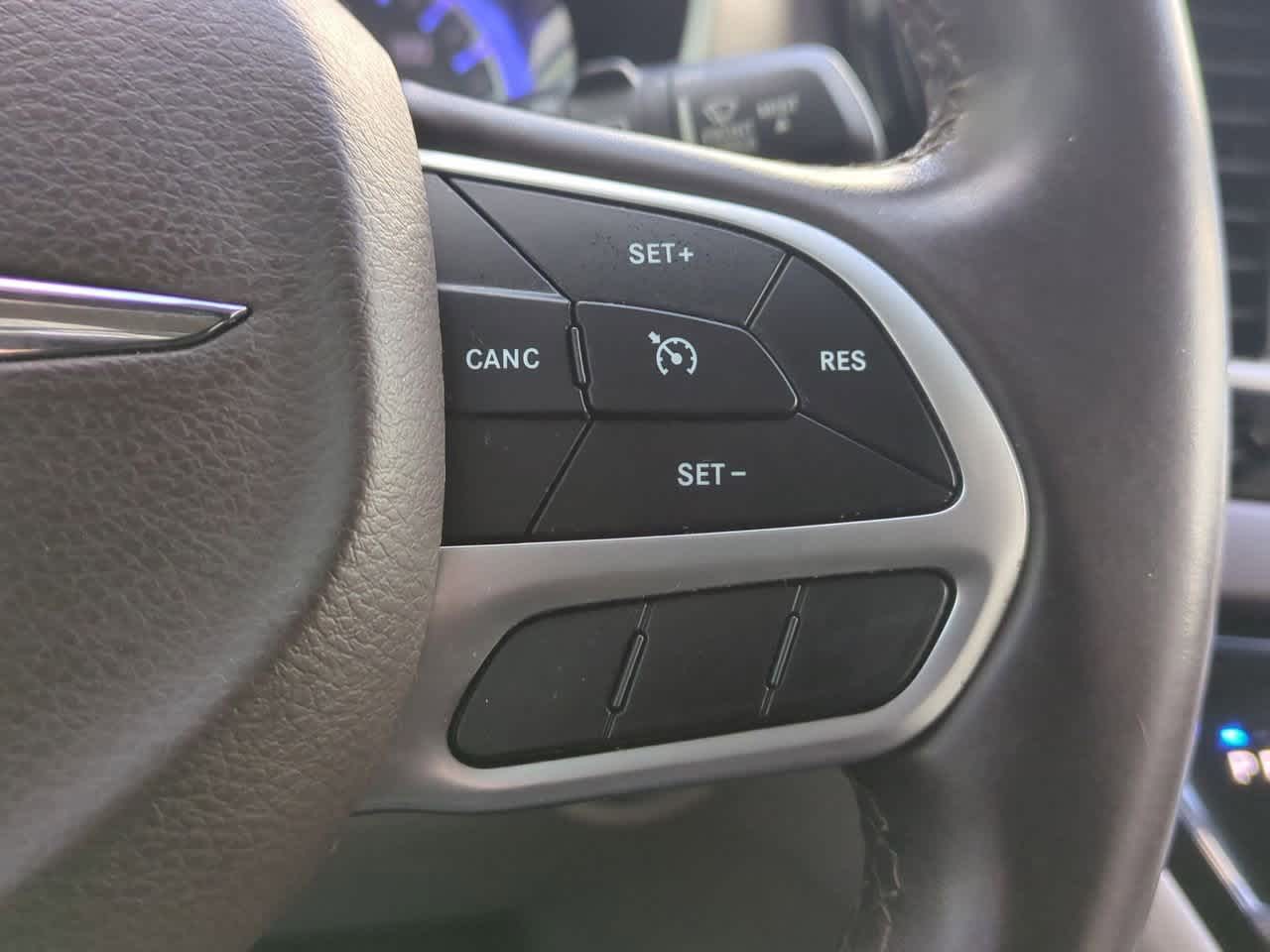 Thumbnail: 2017 Chrysler Pacifica - 24